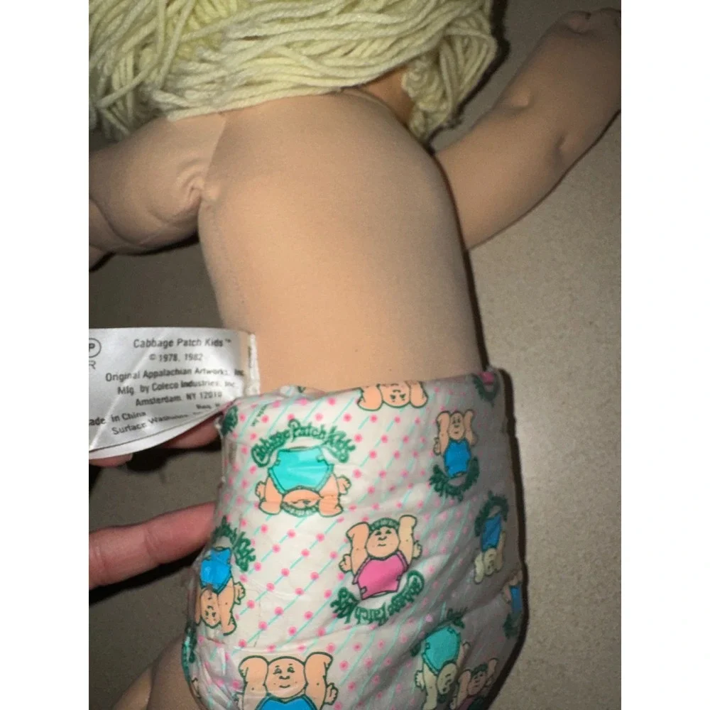 Vintage 1978-1982 Cabbage Patch Kids‎ Doll Blonde Yarn Hair Blue Eyes Diaper